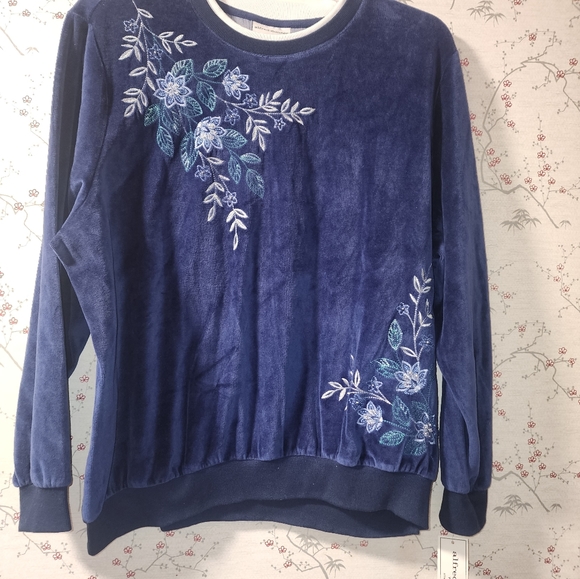 Embroidered top by Alfred Dunner NWT 2X - Picture 3 of 4